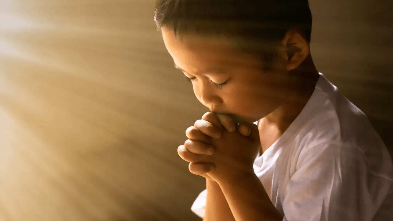 The Comfort and Serenity of Nighttime Prayers: Finding Peace Before Bed